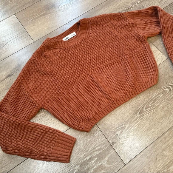 Elodie Cropped Knitted Crewneck Sweater Rust - Picture 4 of 10